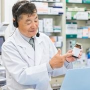 オンライン服薬指導をする薬剤師